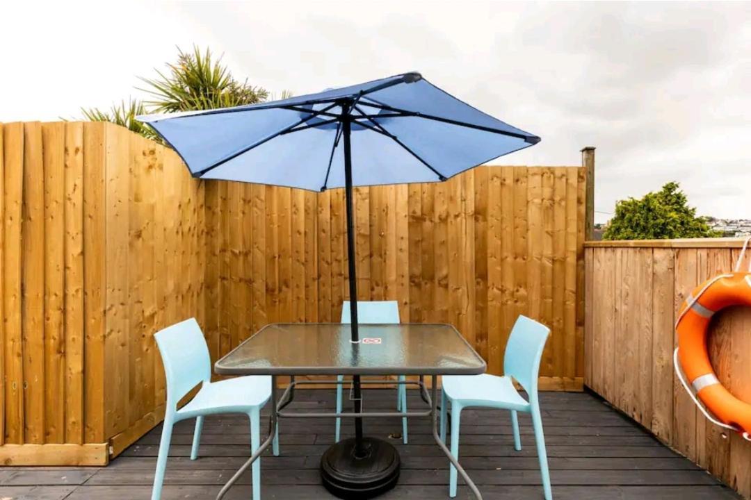 The Hideaway, Family Apartment Close To The Beach. 페인턴 외부 사진